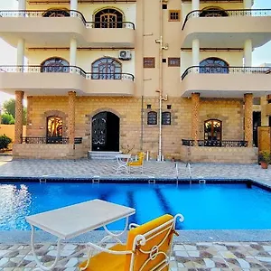 Dream Island فندق